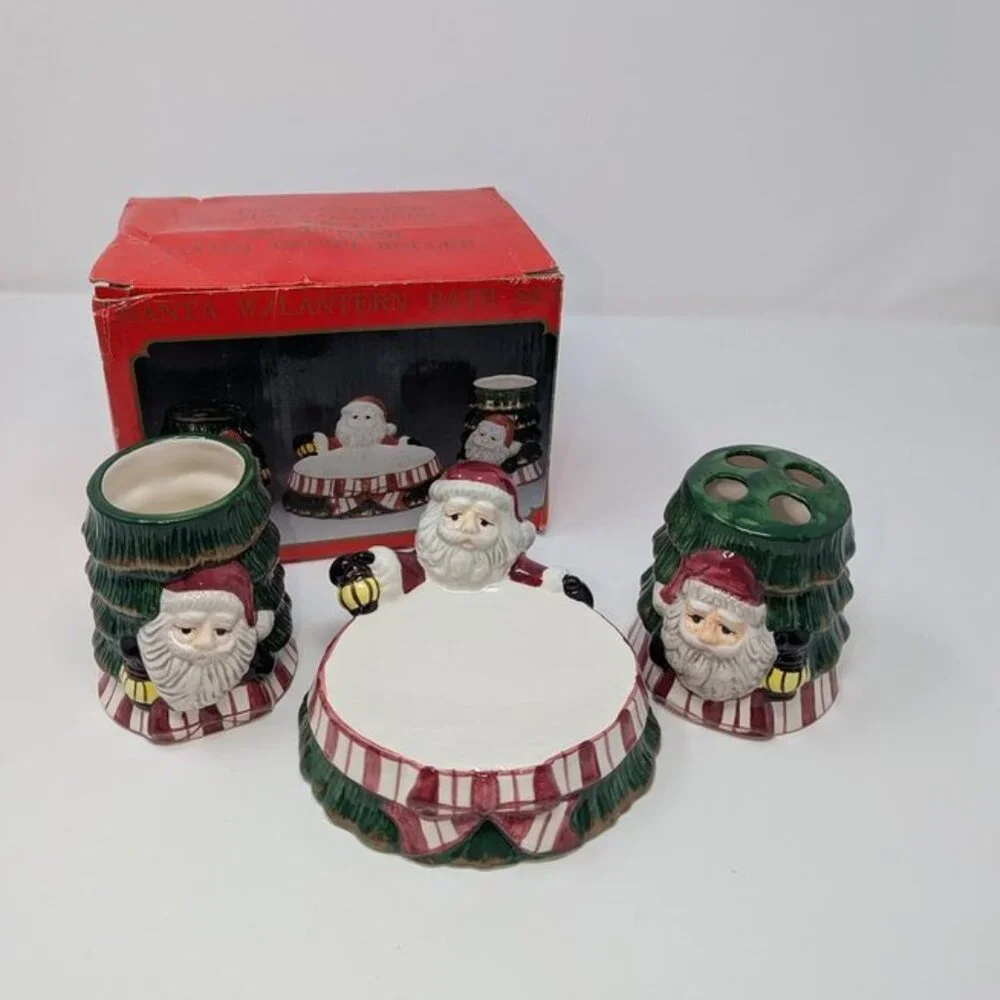 NEW VTG World Bazaars Hand Painted Santa With Lantern 3 piece Ceramic Bath Set